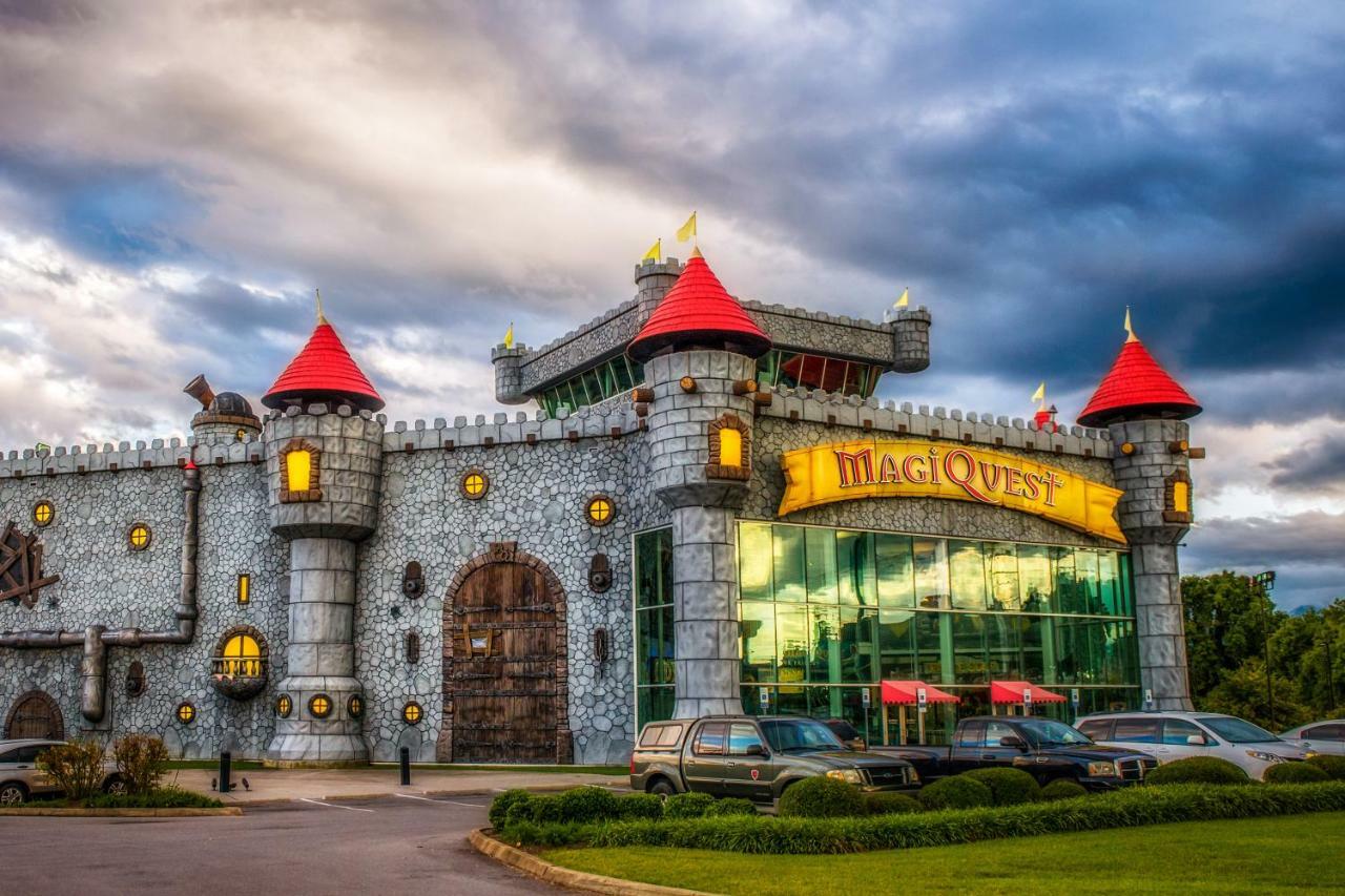 Bear Hugs Hotel Pigeon Forge Exterior foto